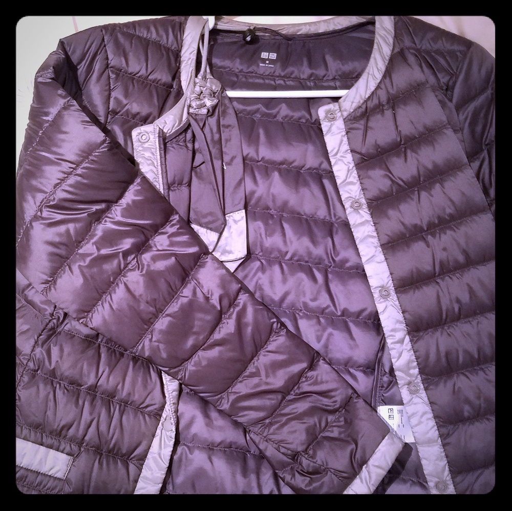 Grey two tone uniqlo down packble jacket